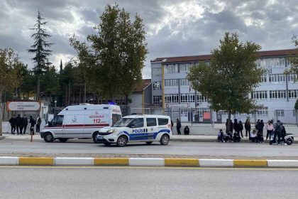 corumda-bicakli-kavgada-kan-akti-1-yarali