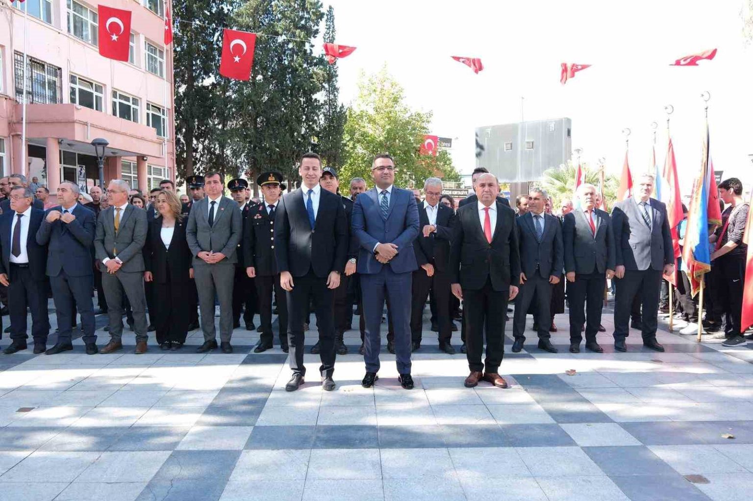 cumhuriyetin-102-yili-sarigolde-torenle-kutlandi