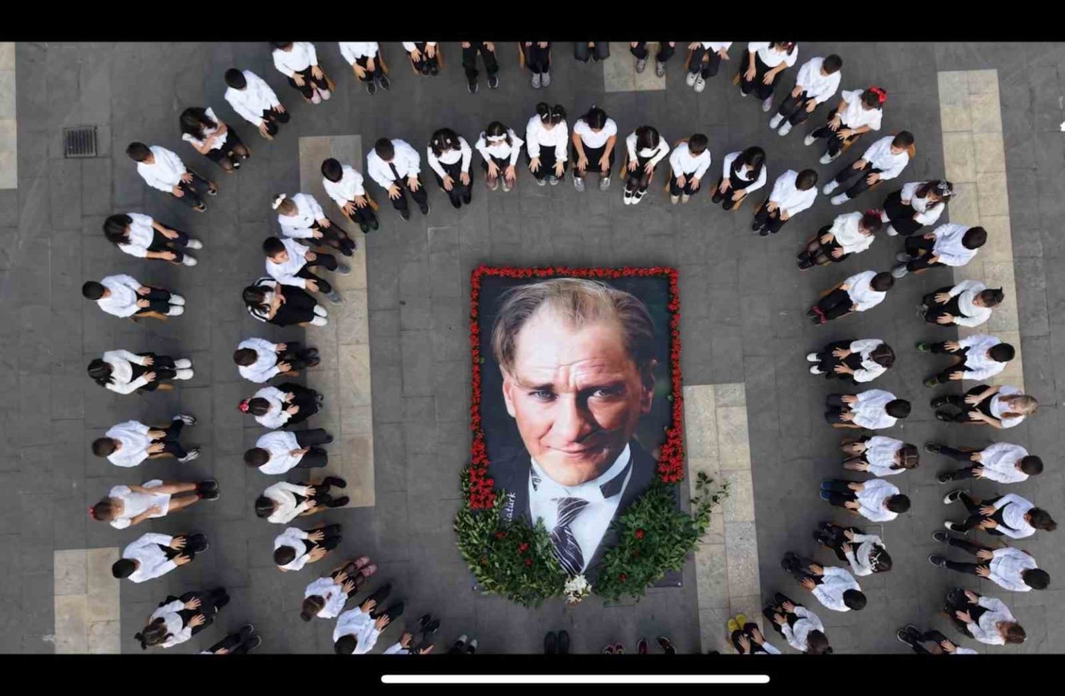 diyarbakirda-cumhuriyet-102-cicekle-filizlendi