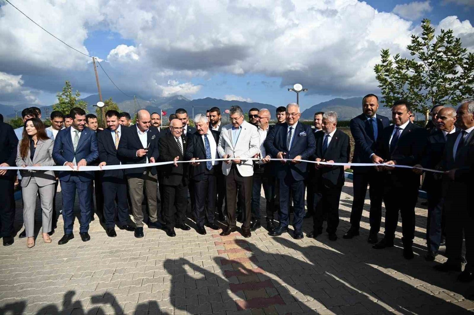 duzicinde-caddeye-prof-dr-mustafa-gerekin-adi-verildi