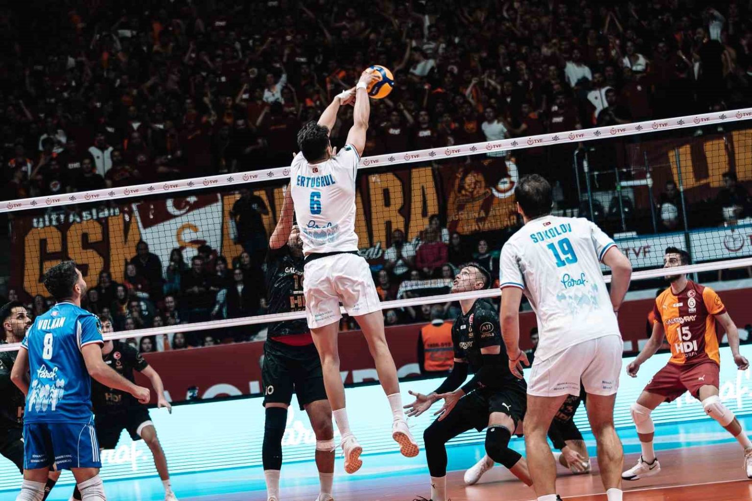 efeler-ligi-halkbank-3-galatasaray-0