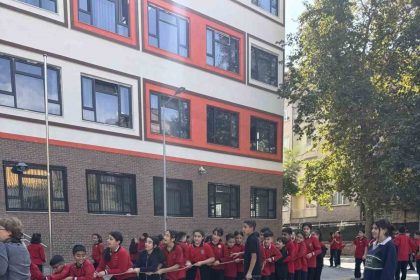 elazigda-ogrenciler-geleneksel-oyunlar-ile-egleniyor