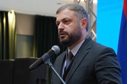 ermeni-bakan-papoyan-turkiye-ile-aramizdaki-ticaret-hacmi-yilda-700-800-milyon-dolar-seviyesine-ulasabilir