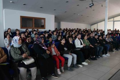 esenyurt-belediyesinden-ogrencilere-lgs-yolunda-destek