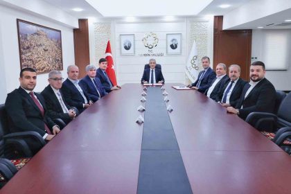 hayirsever-is-adamindan-nusaybine-ogretmenevi-ve-2-okul