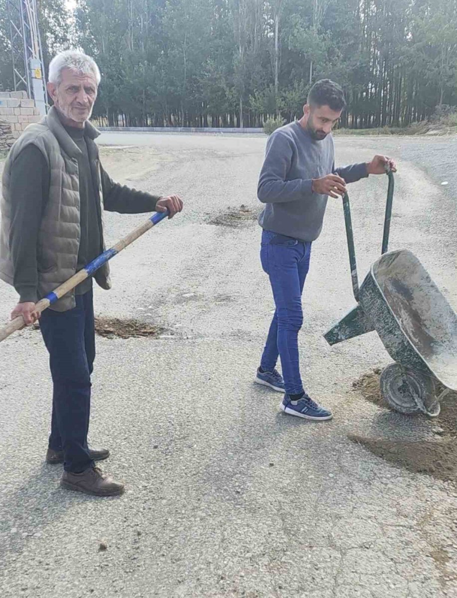 igdirda-soforlerinden-tepki-yollar-cukur-deryasina-dondu