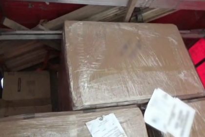 ilaclarin-arasindan-8-kacak-gocmen-cikti