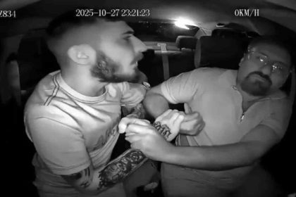 izmirde-taksi-soforunun-darbedildigi-anlar-kamerada