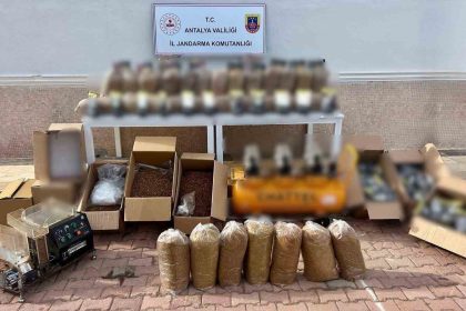 jandarmanin-2-ayri-adrese-duzenledigi-operasyonda-350-kilo-kiyilmis-tutun-ele-gecirildi