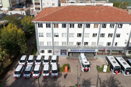 kahta-belediyesi-arac-filosuna-14-yeni-arac-daha-katildi