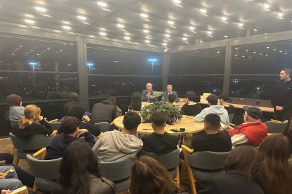 kitap-gunlerinin-ilk-soylesisi-akse-kitap-kahvede