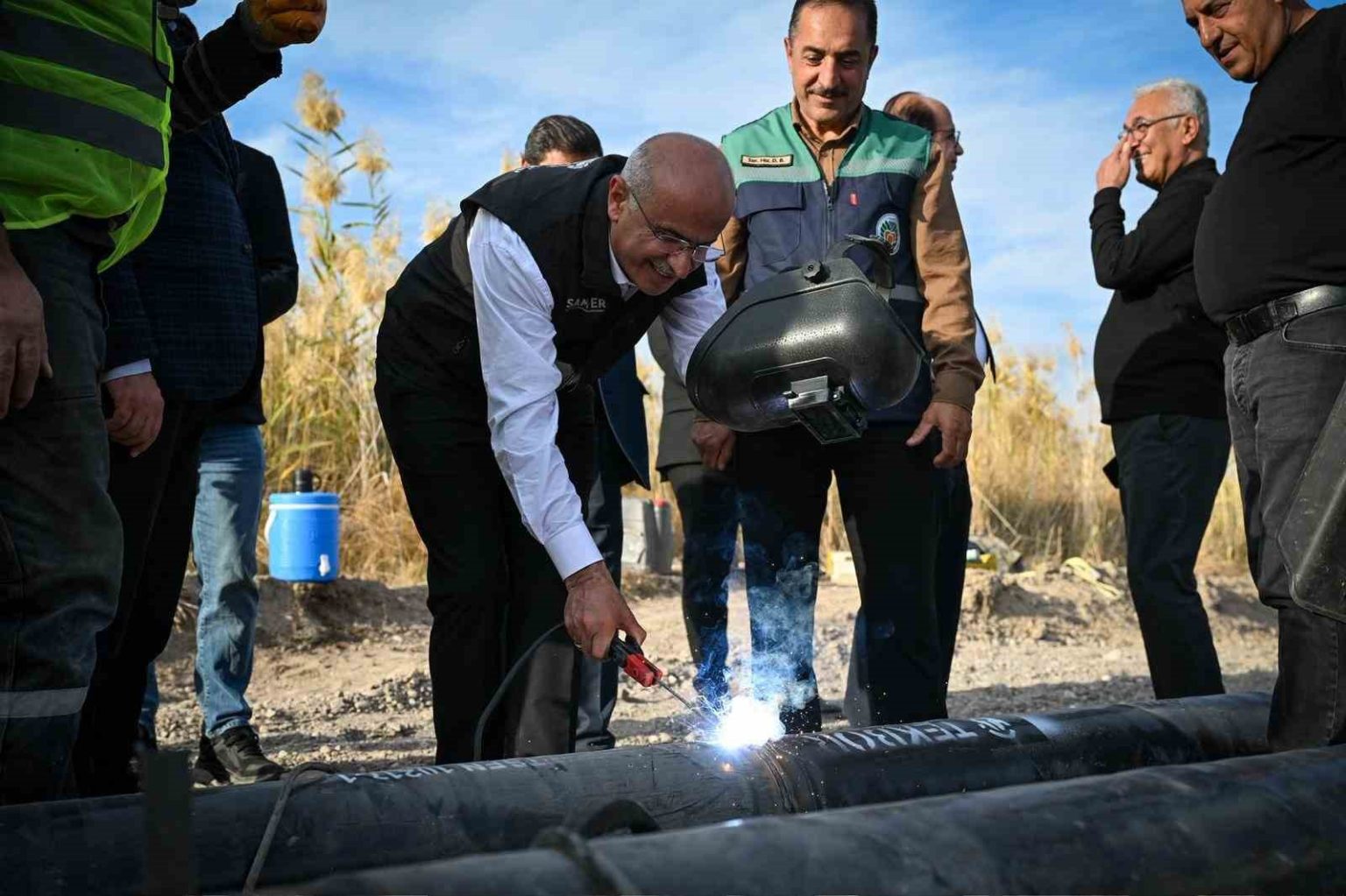 malatya-buyuksehir-belediyesinden-ureticilere-sulama-borusu-destegi