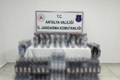 manavgatta-durdurulan-aractan-400-litre-kacak-ve-sahte-icki-ele-gecirildi