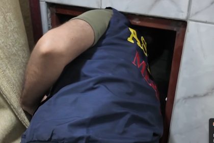 mersinde-es-zamanli-operasyon-139-aranan-sahis-yakalandi