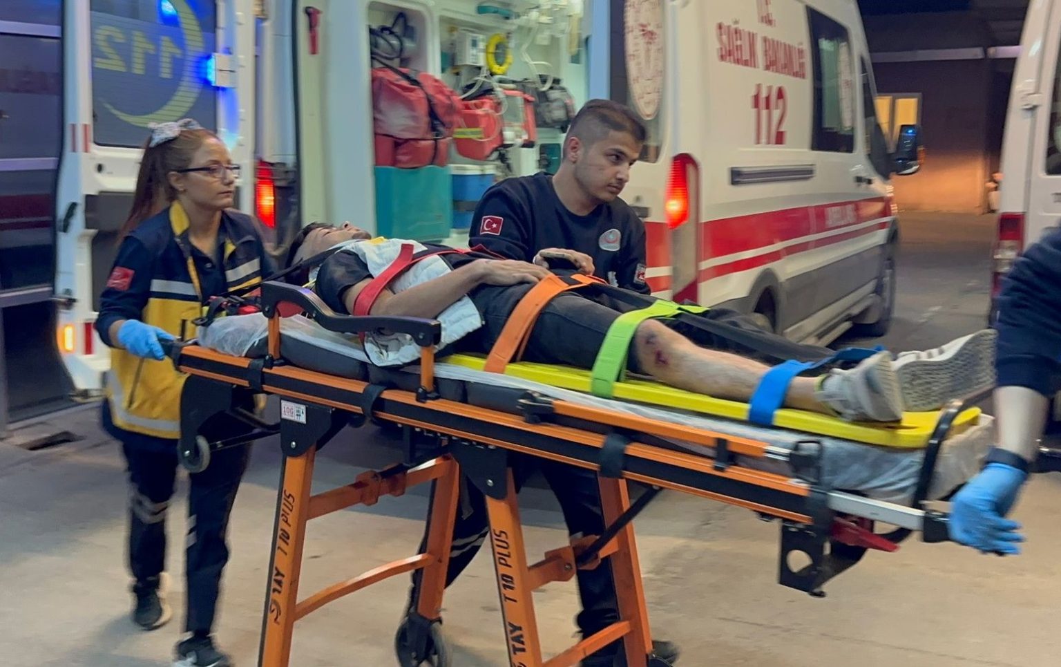 motosiklet-ile-tir-carpisti-1-yarali