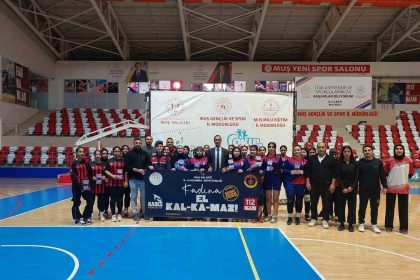 musta-liseler-arasi-voleybol-macinda-kadina-siddet-farkindaligi