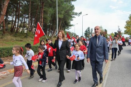 omude-cumhuriyet-yuruyusu