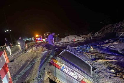 osmaniyede-iki-otomobil-1-saat-arayla-ayni-cukura-dustu-1-kisi-yaralandi