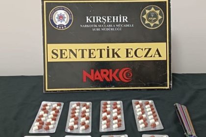 otobus-terminalinde-uyusturucu-operasyonu-2-gozalti