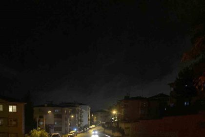 otomobil-ile-motosiklet-carpisti-1i-agir-2-yarali