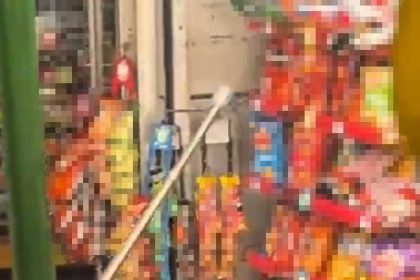 pendikte-ozel-halk-otobusunde-bastonlu-kavga-1-kisi-yaralandi