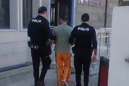 polisten-750-metre-kacti-40-yil-hapisle-aranan-firari-cikti