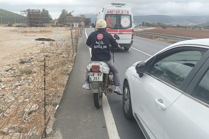 saglik-personelinden-ornek-davranis