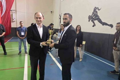 siverekte-cumhuriyetin-102-yilina-ozel-akil-ve-zeka-oyunlari-turnuvasi