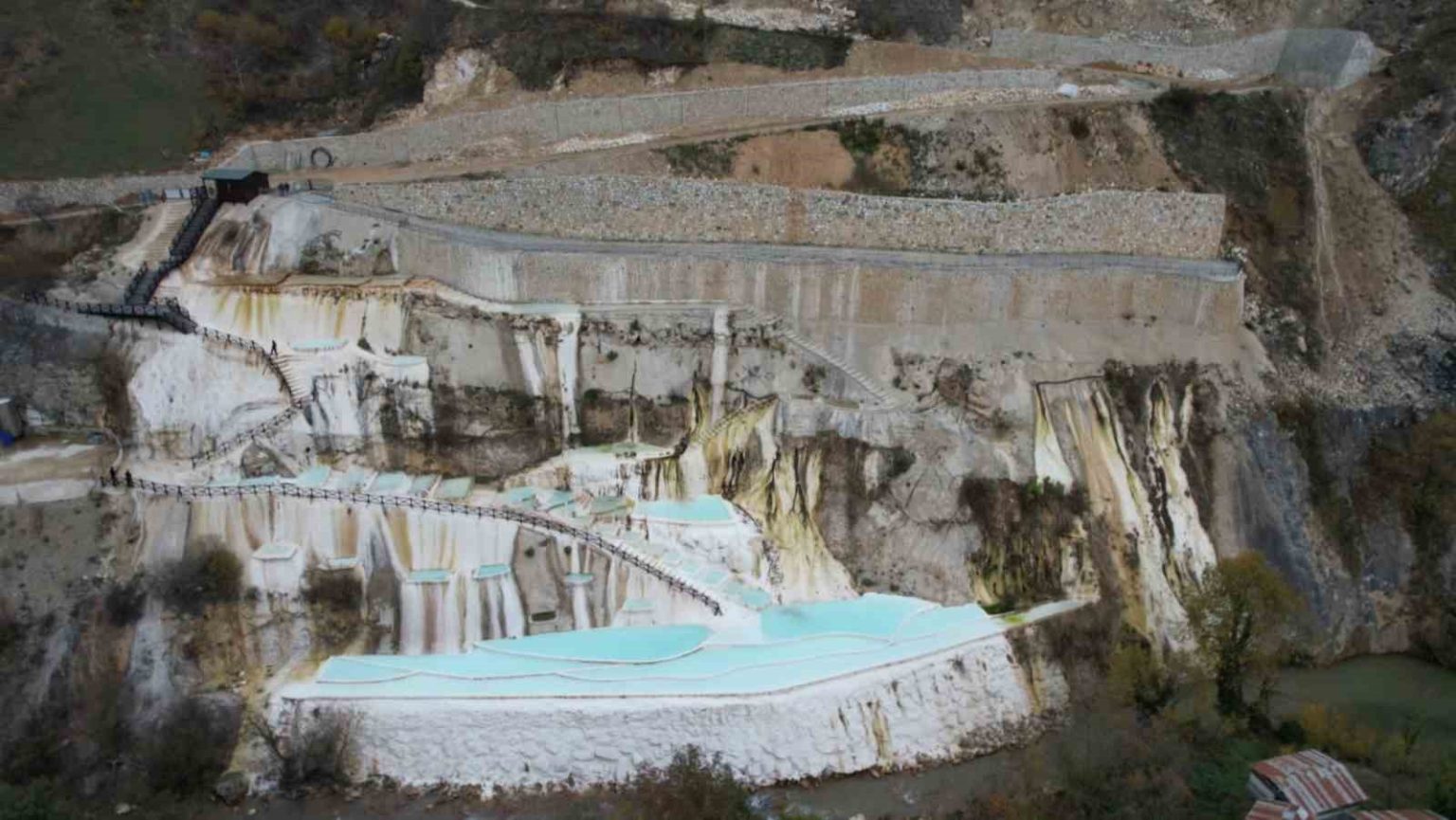 sonbaharin-tum-renkleri-kuzalan-tabiat-parki-ve-kulakkaya-yaylasinda-bulustu