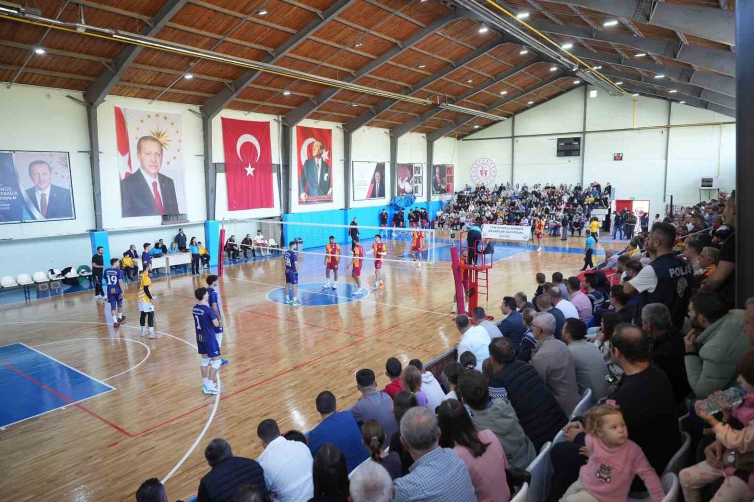 yenisehir-belediyespor-namaglup-yoluna-devam-ediyor