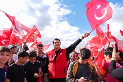 yilmazdan-29-ekim-cumhuriyet-bayrami-mesaji