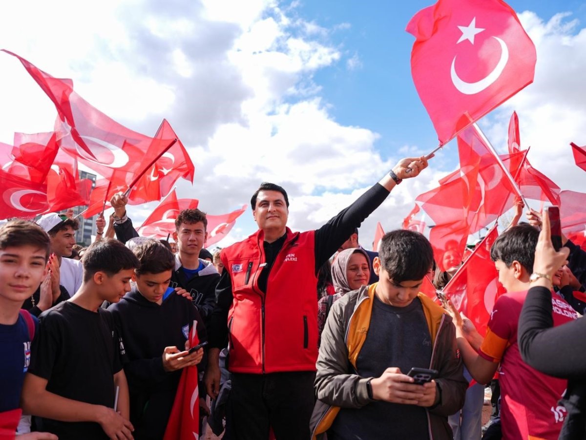 yilmazdan-29-ekim-cumhuriyet-bayrami-mesaji