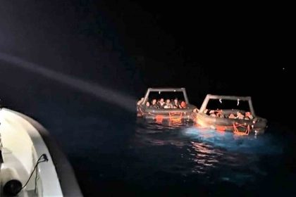 yunanistan-32-duzensiz-gocmeni-turk-karasularina-geri-itti