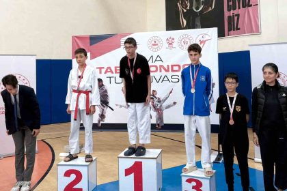 yunusemreli-tekvandoculardan-4-madalya