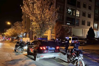 zehir-taciri-polisten-kacarken-kaza-yapti-uzerinden-uyusturucu-cikan-sahis-tutuklandi