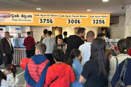 29-ekimde-tavuk-doner-ve-ayrani-29-liradan-sattilar