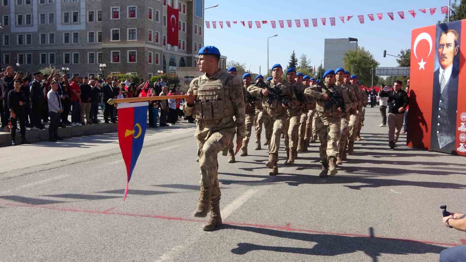 adiyamanda-cumhuriyetin-102-yili-coskuyla-kutlandi