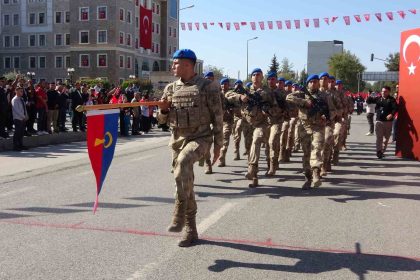 adiyamanda-cumhuriyetin-102-yili-coskuyla-kutlandi