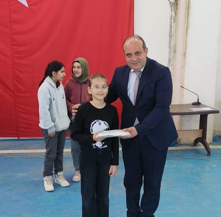 afyonkarahisarin-ilcelerinde-29-ekim-coskusu