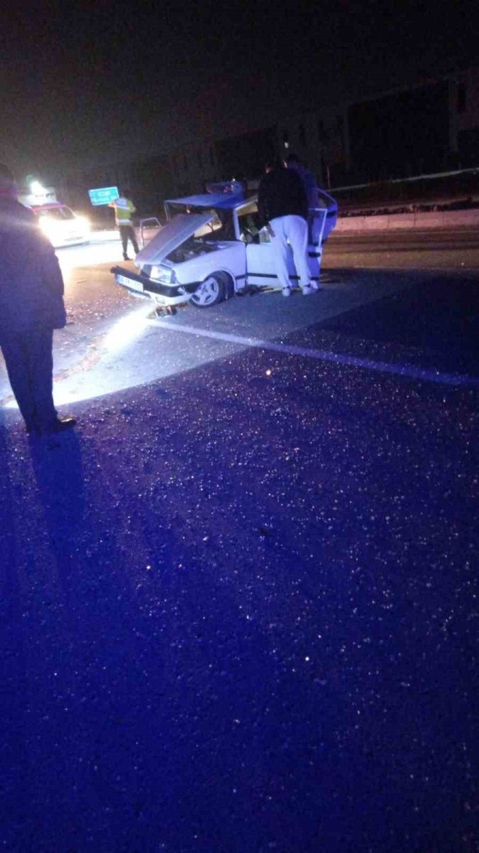 akyurtta-trafik-kazasi-2-kisi-yaralandi