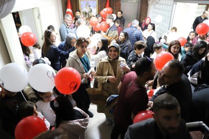 ardahan-belediyesi-nuri-vatan-kultur-merkezinde-29-ekim-gosterisi