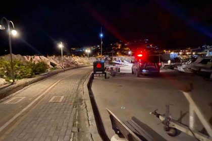 ayvacikta-bir-kisi-kayaliklarda-olu-bulundu