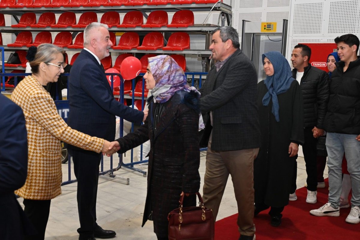 baskan-basdegirmenden-personeline-cumhuriyet-yemegi