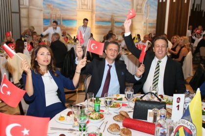 bodrum-fenerbahceliler-dernegi-cumhuriyetin-102-yilini-kutladi