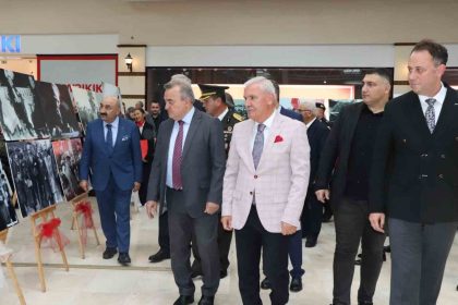 bozuyukte-ataturk-konulu-fotograf-sergisi-acildi