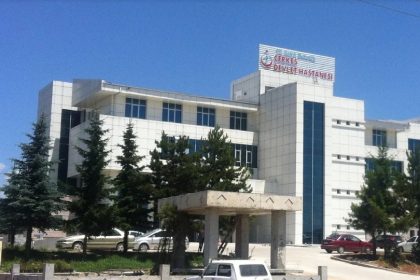 cankirida-devrilen-pikabin-surucusu-yaralandi