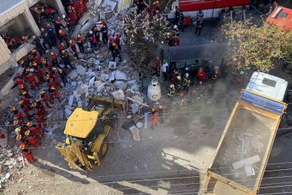 coken-binadaki-eczaci-belki-enkaz-altinda-biz-de-kalmis-olacaktik