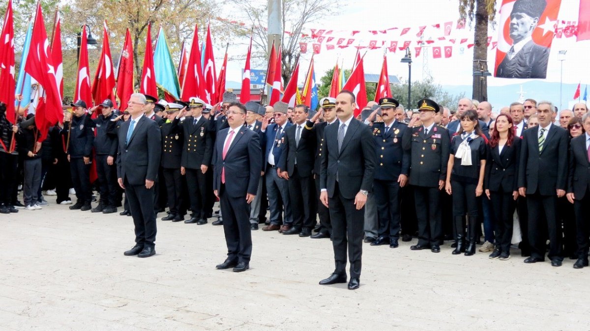 cumhuriyet-bayrami-mudanyada-coskuyla-kutlandi