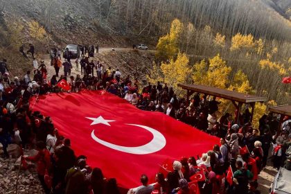 cumhuriyet-coskusu-ortasekide-dogayla-bulustu