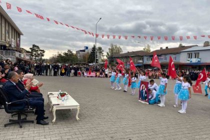 cumhuriyetin-102-yili-arpacayda-coskuyla-kutlandi